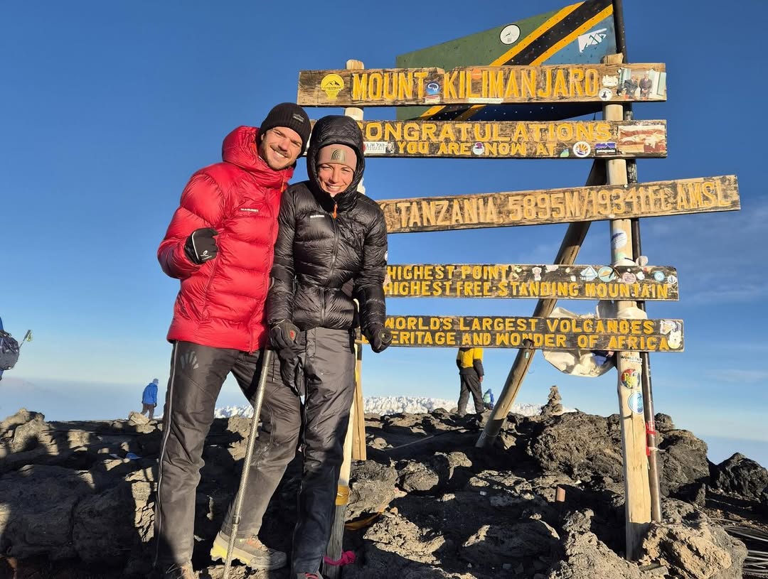 uhuru peak mount kilimanjaro