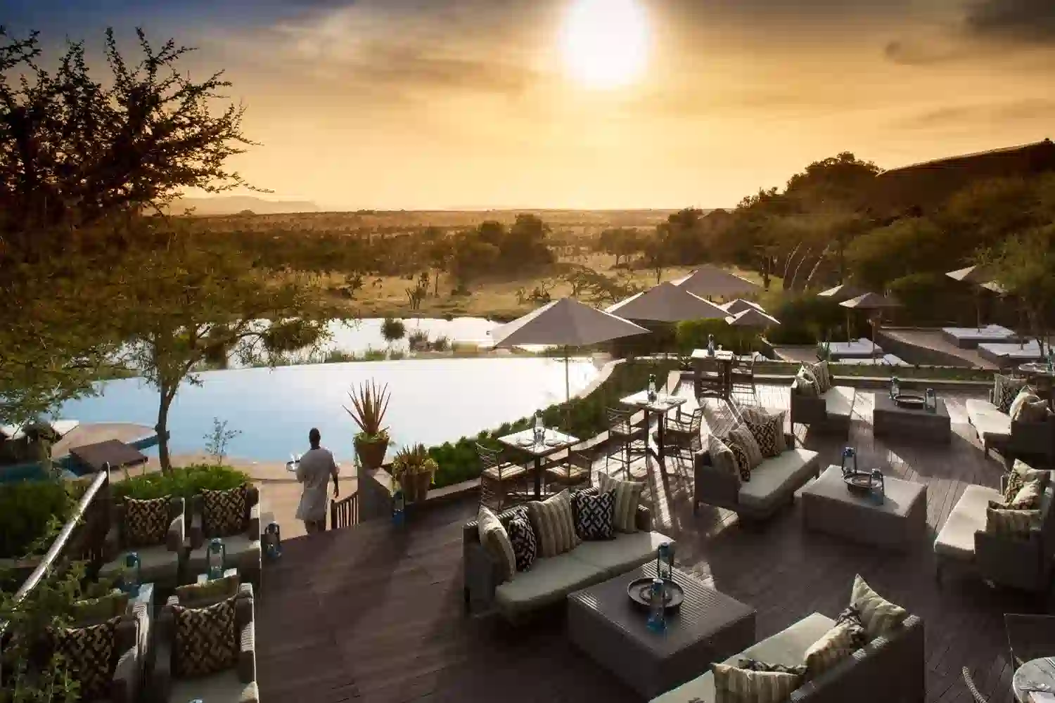 Serengeti-Zanzibar Luxury Combo