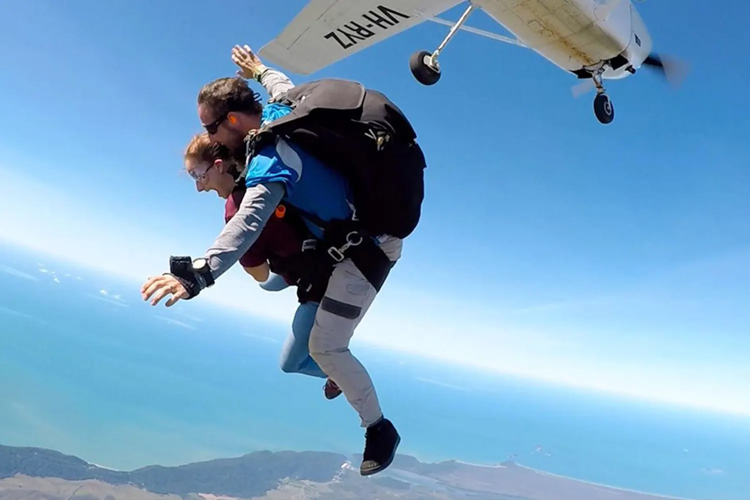 Best time / season to experience zanzibar skydiving tour